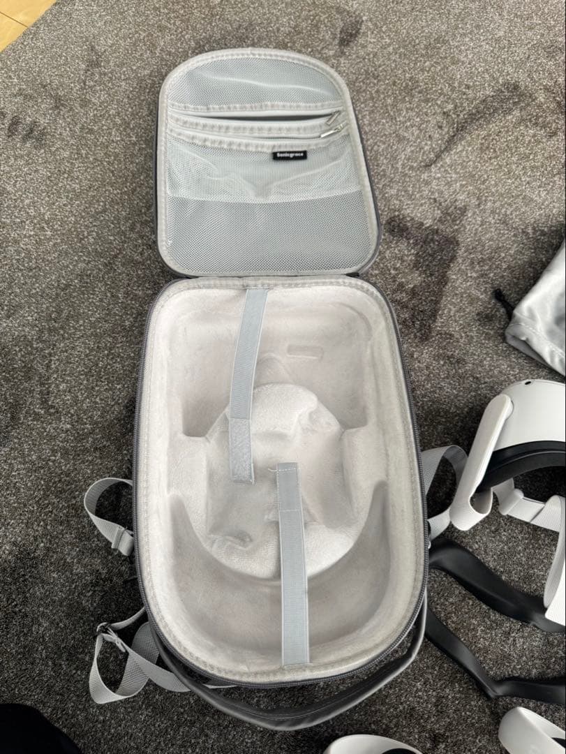 VRゴーグルコントローラーケース付き