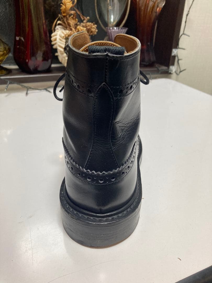ク*ン様 トリッカーズ　M2508 カントリーブーツ　ブラックレザーハイカットブ