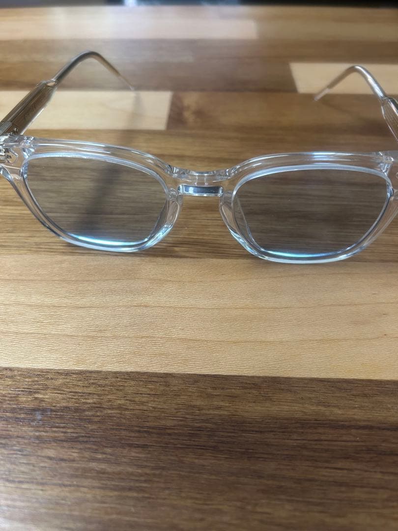 ジェントルモンスター　GENTLE MONSTER クリアフレーム サングラス