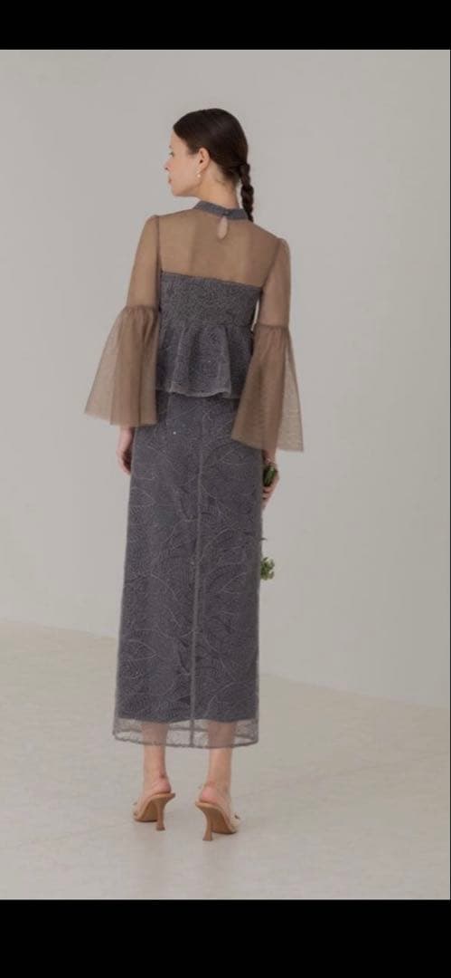 LEJAスパンコール刺繍ビジューボタンフレアスリーブ