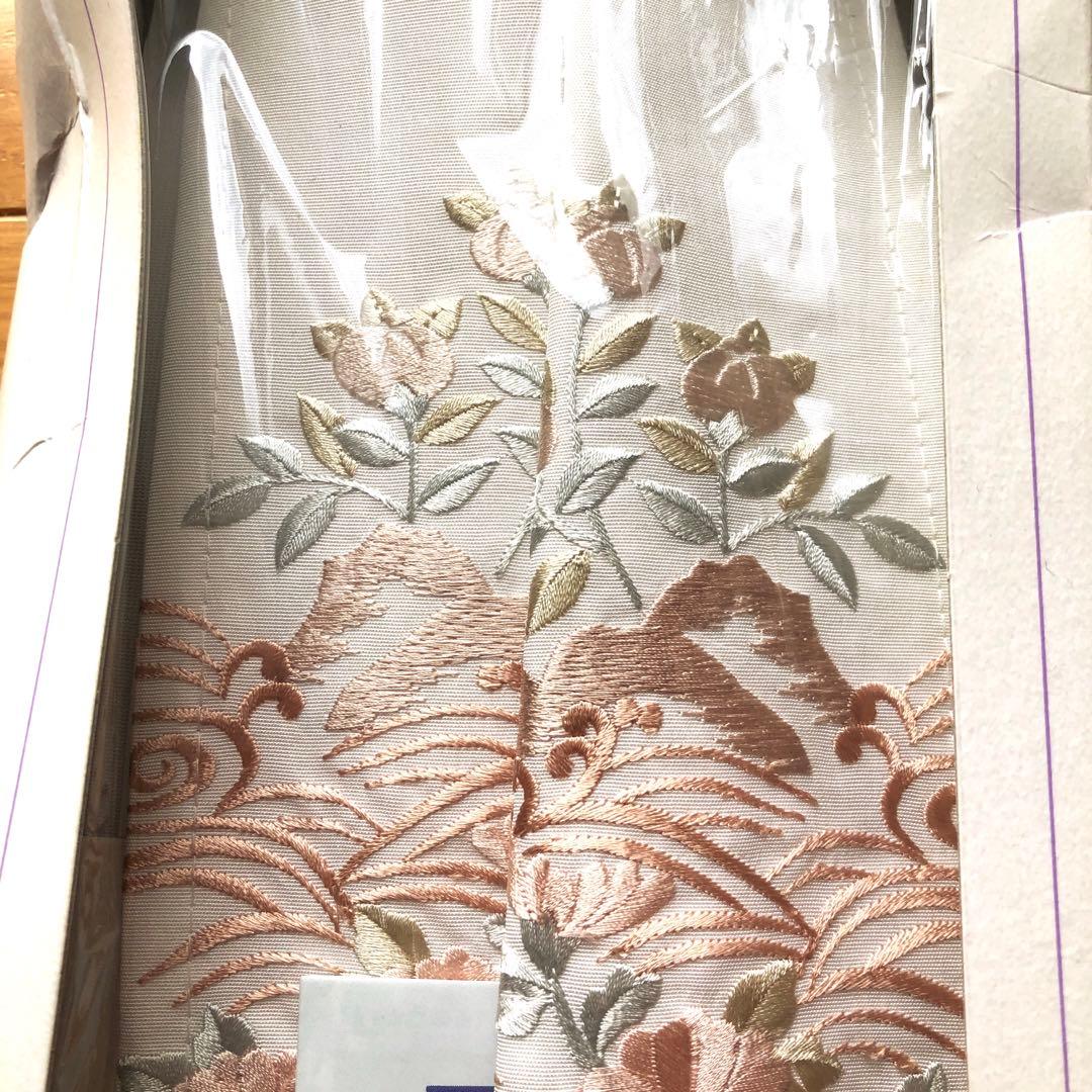装道 美容衿 美しい四季の花々 新品未使用 半襟 刺繍半襟