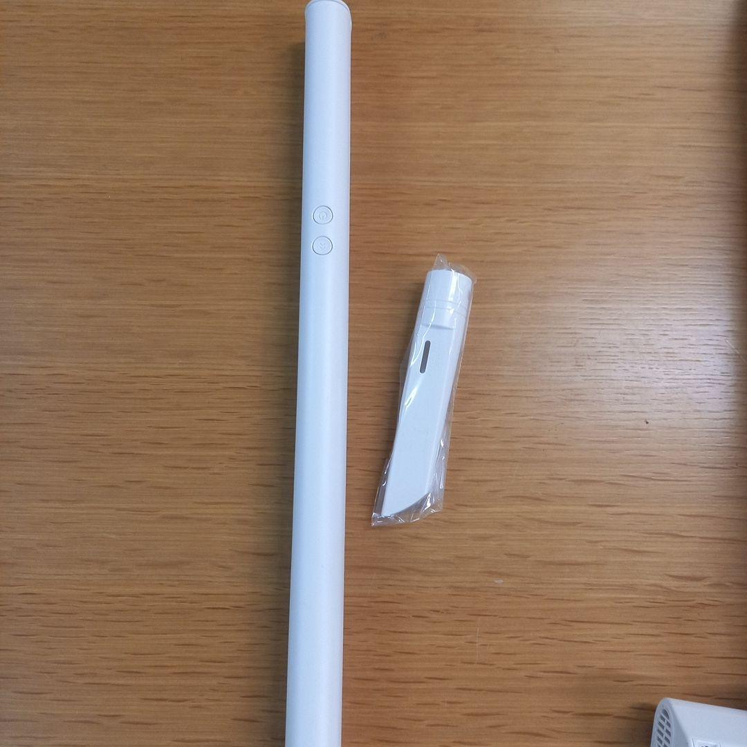 Panasonic　コードレス掃除機　2023年製　MC-NS100K