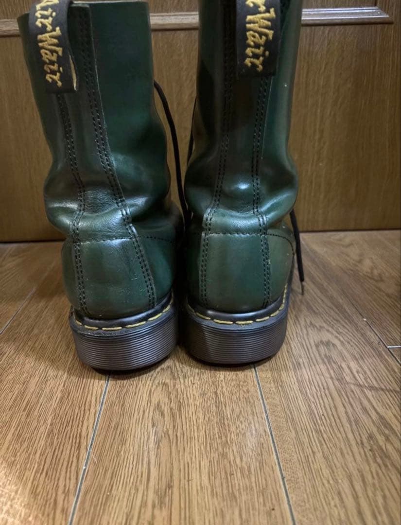 Dr. Martens グリーン　8ホール　uk8