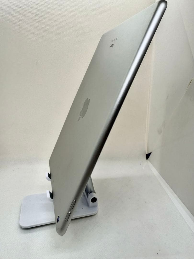 Ipad第8世代32GB Wi-Fimモデル2Q1GD