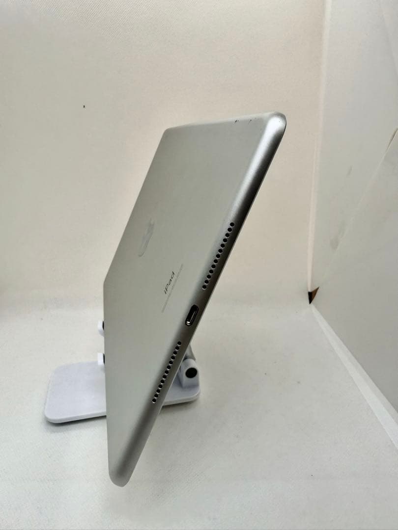 Ipad第8世代32GB Wi-Fimモデル2Q1GD
