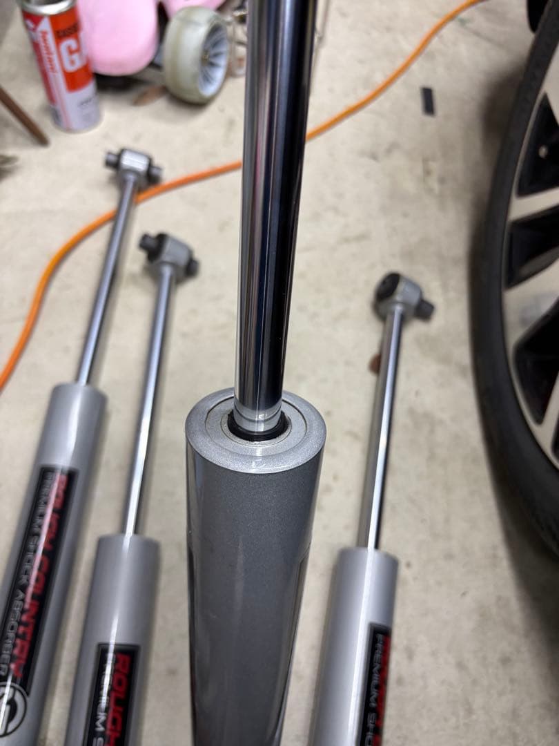 ［Umi.］ ラフカントリー　JLラングラー　N3ショックアブソーバー