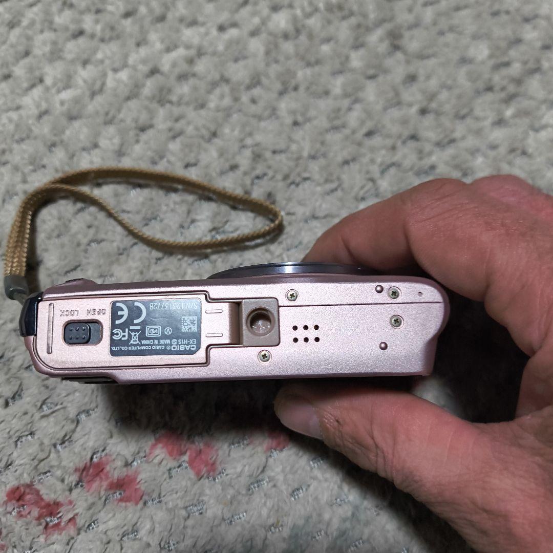 CASIO EXILIM 14.1MP コンパクトデジタルカメラ