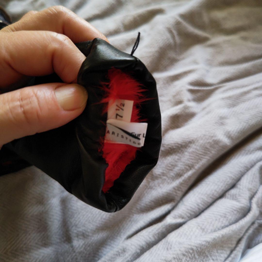 《LOVELESS》ブラックレザー手袋 ジッパー付き ファー付き