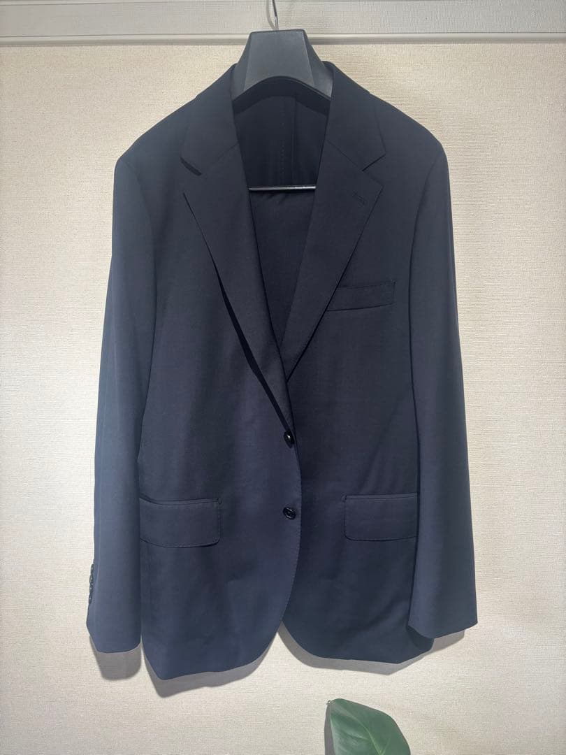 【新品未使用】EDIFICE セットアップスーツ　ネイビー48