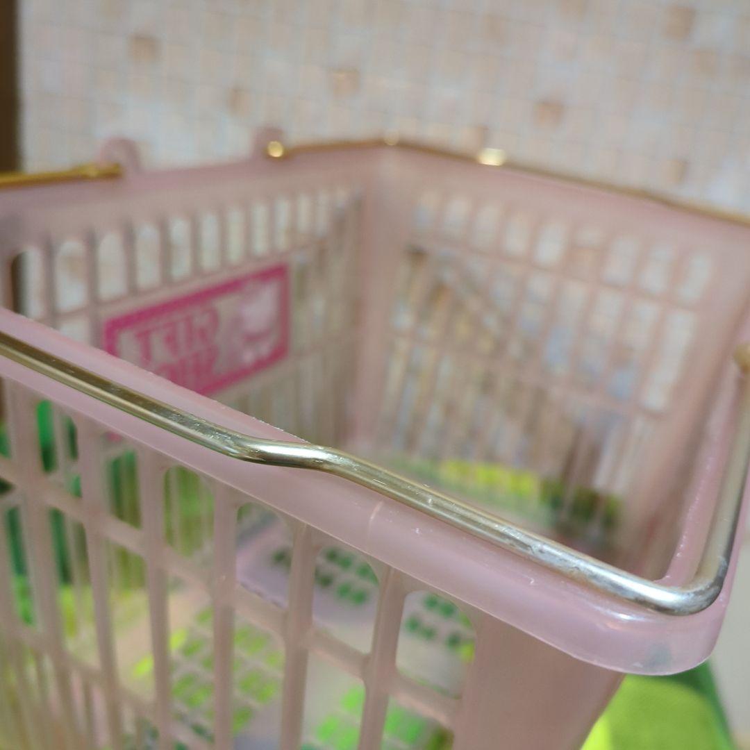 ハローキティ バスケット カゴ レトロ　GIFT　SHOP　©️76;86