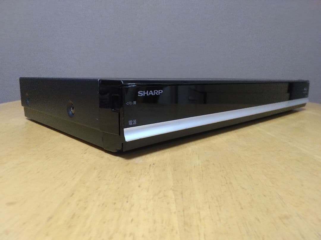 SHARP AQUOSブルーレイレコーダー W570 2番組同時録画　保証付き