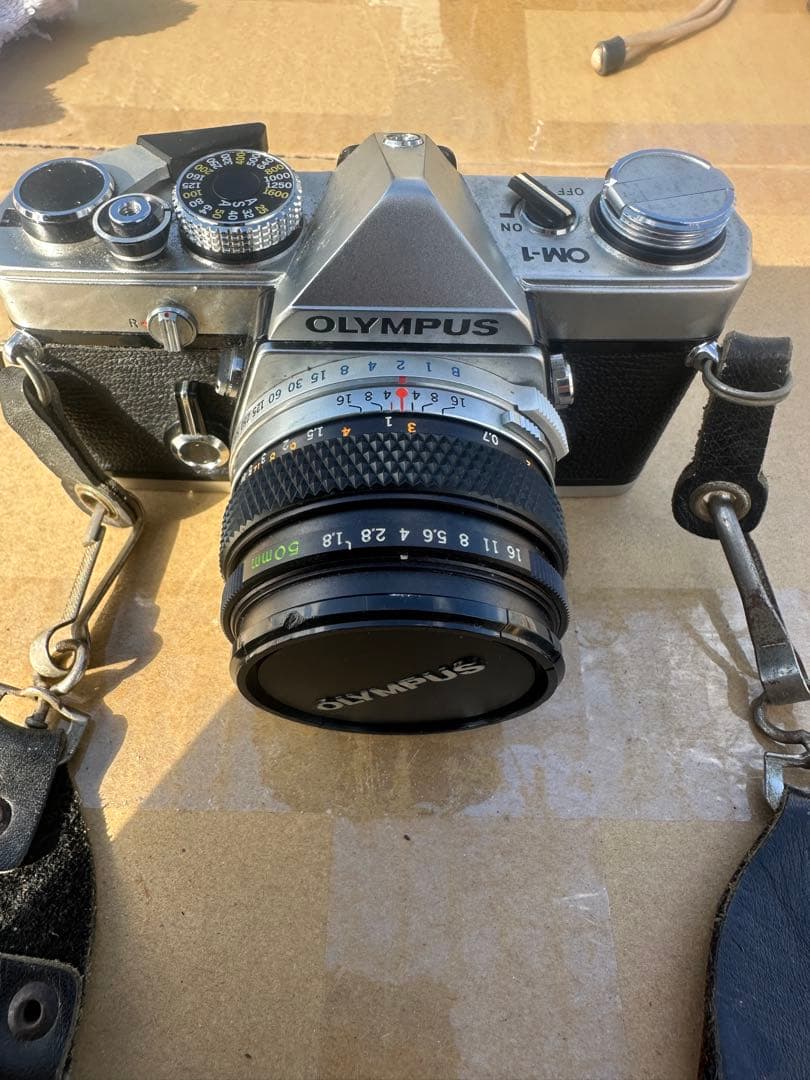 OLYMPUS OM-1 一眼レフカメラ 50mmレンズ付き