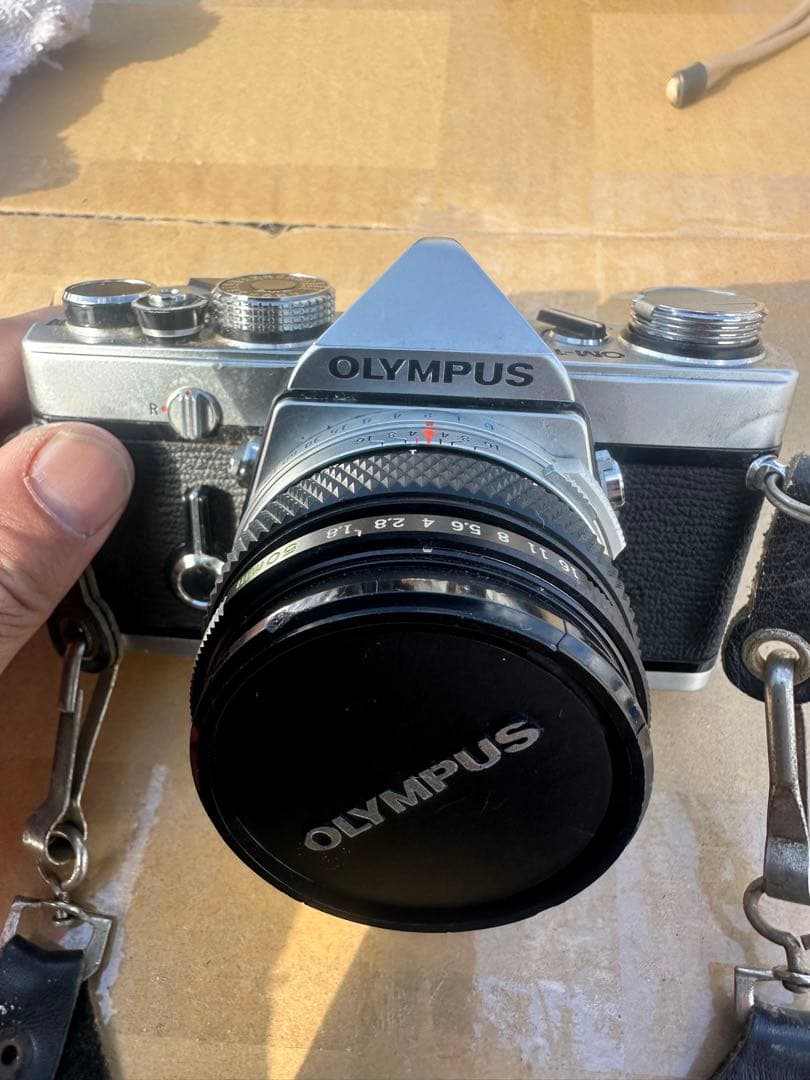 OLYMPUS OM-1 一眼レフカメラ 50mmレンズ付き