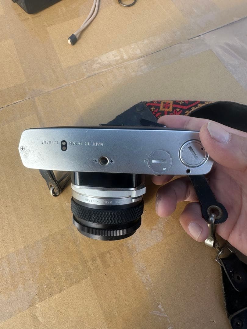 OLYMPUS OM-1 一眼レフカメラ 50mmレンズ付き