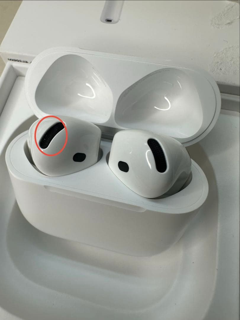 【極美品】AirPods 4 ANC搭載モデル MXP93J/A 9H2JX