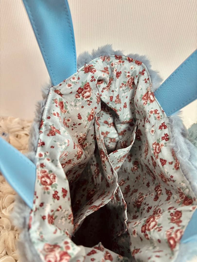 コヤンイサムチョン　フェイクレザーブルーのトートバッグ