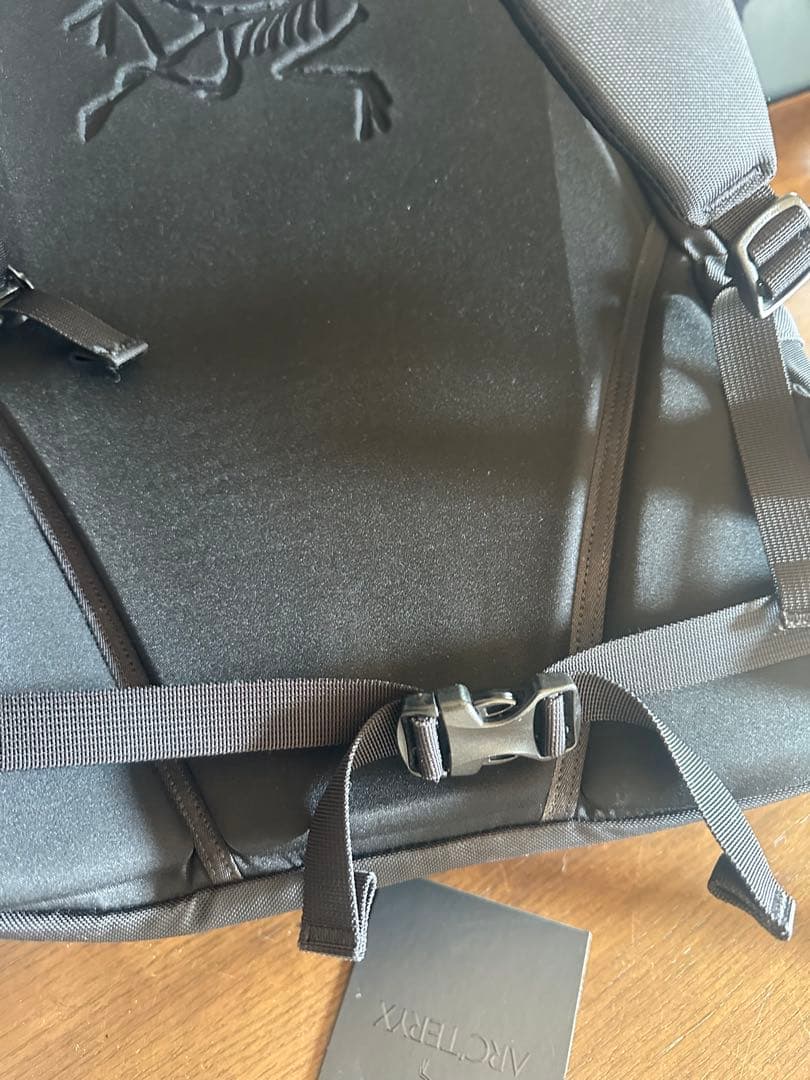 ARC'TERYX arro22 BLACK 国内正規品　現行モデル