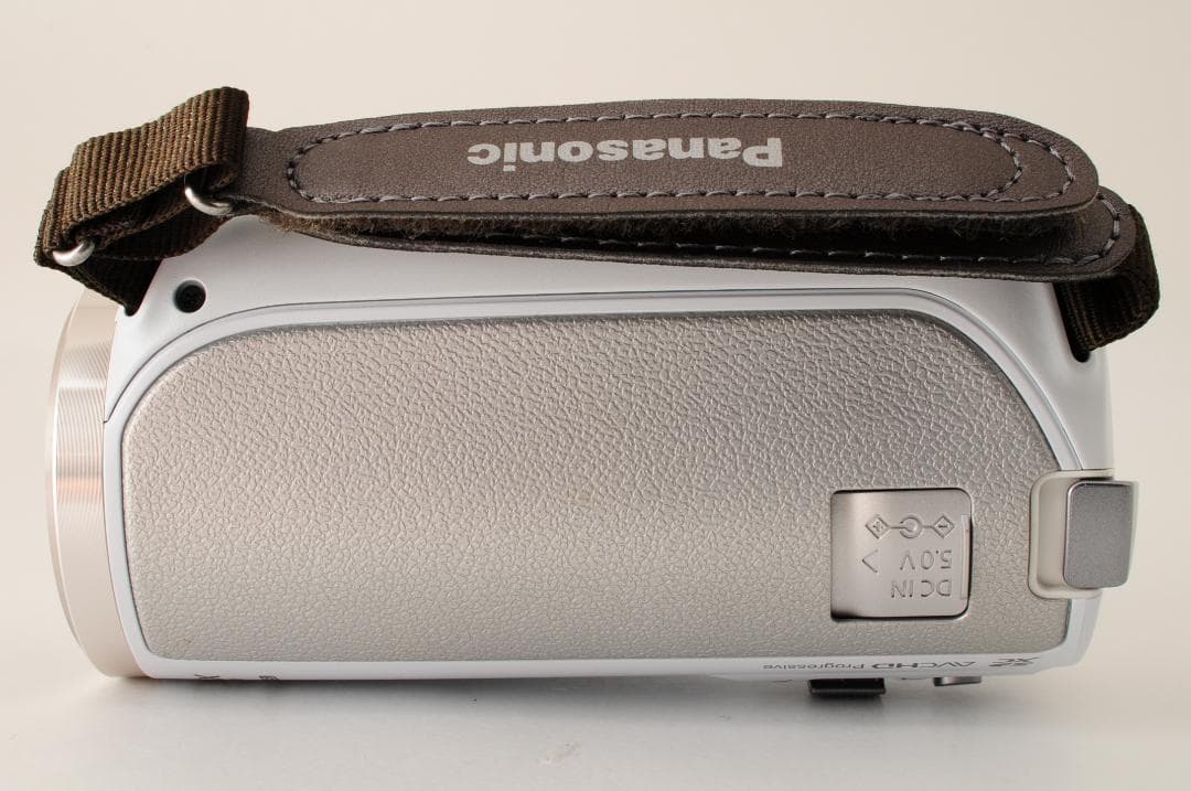 【ほぼ新品 箱付き】パナソニック Panasonic HC-V550M ホワイト