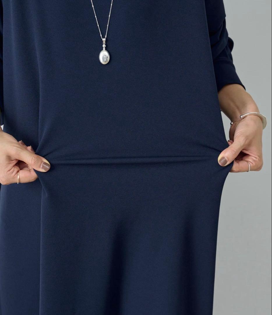 新品タグ付　ビアズリー Tワンピース　ネイビー　完売品　再お値下げ