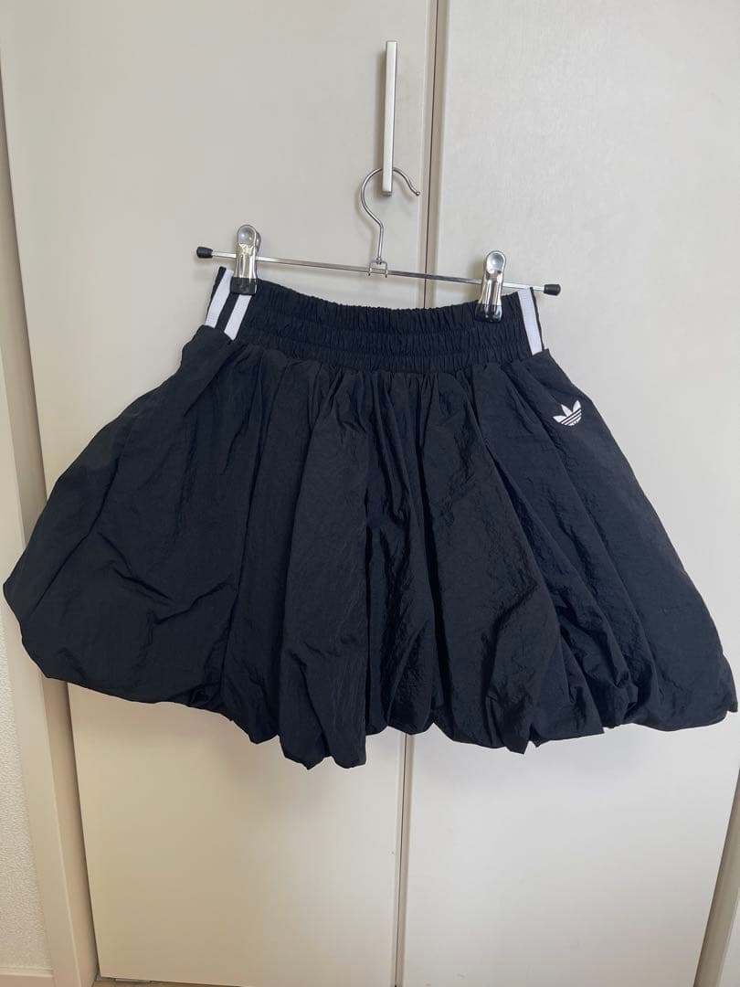 アディダス バルーンスカート ブラック