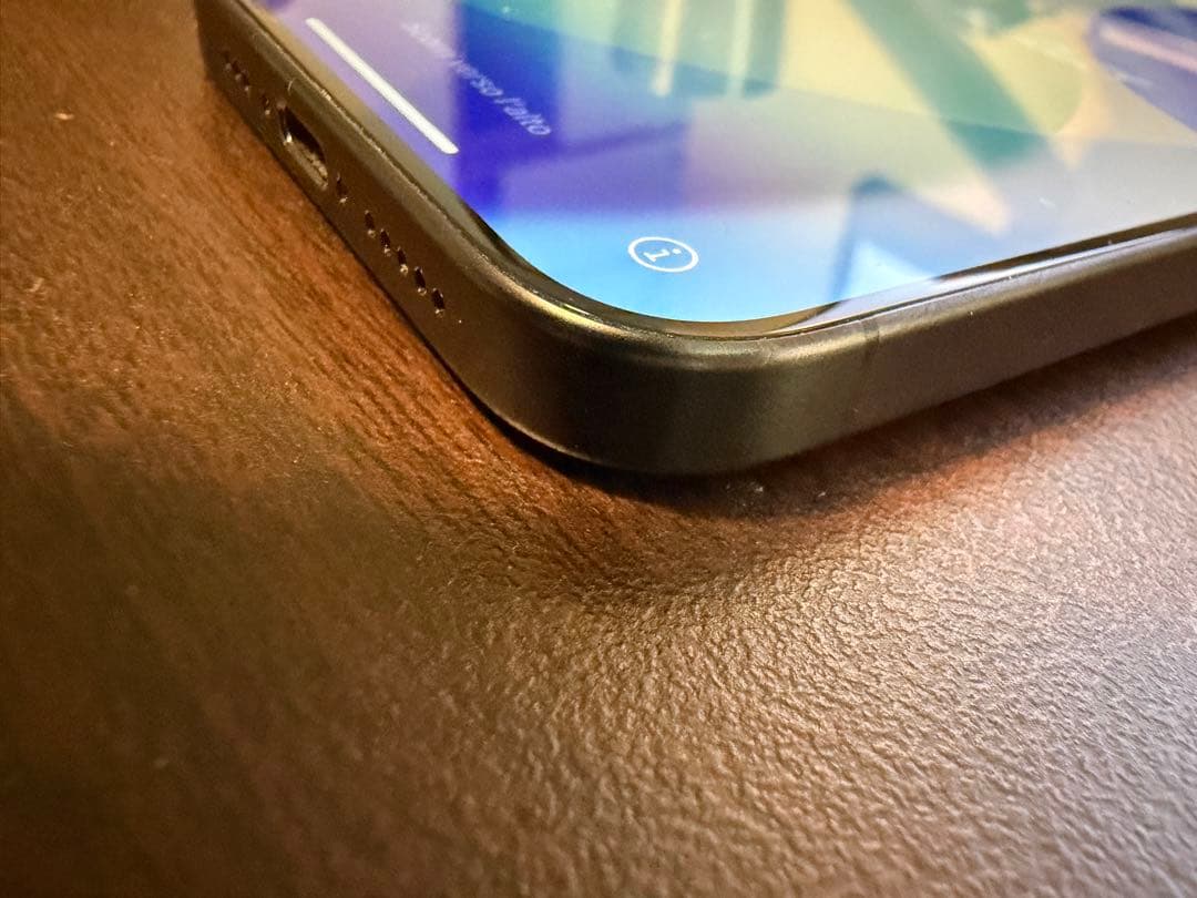 海外版 iPhone 15 Pro 256 GB SIMフリー