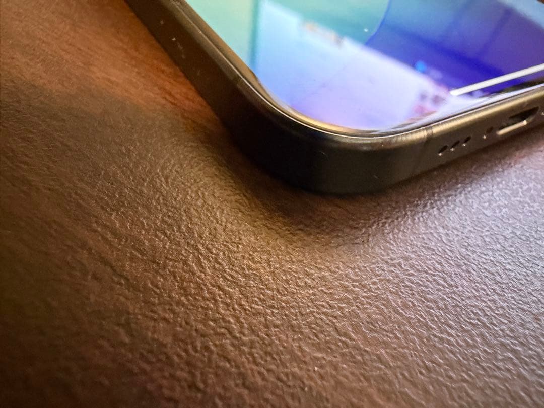 海外版 iPhone 15 Pro 256 GB SIMフリー