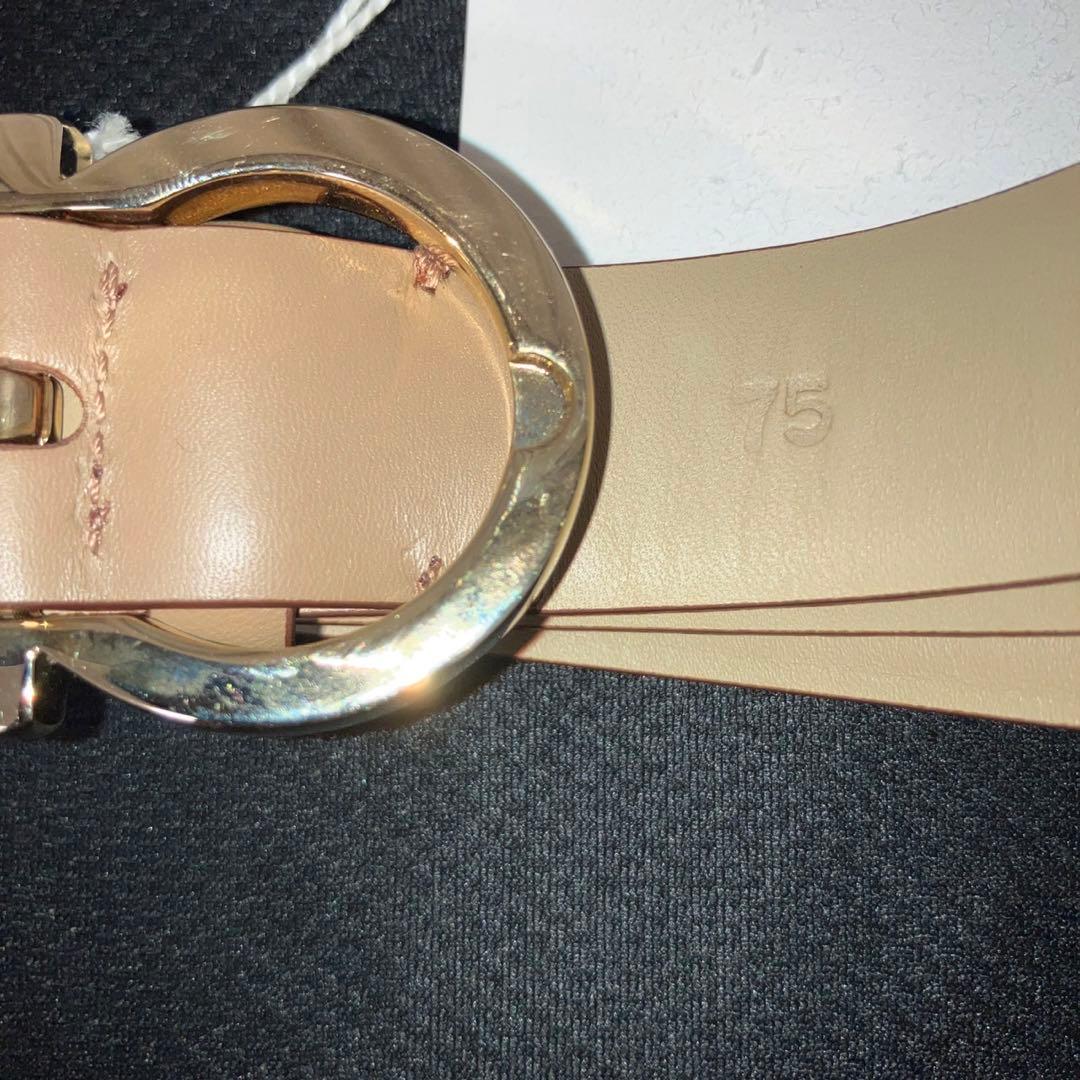 未使用　タグ　袋付き　SALVATORE FERRAGAMO ベルト　フェラガモ