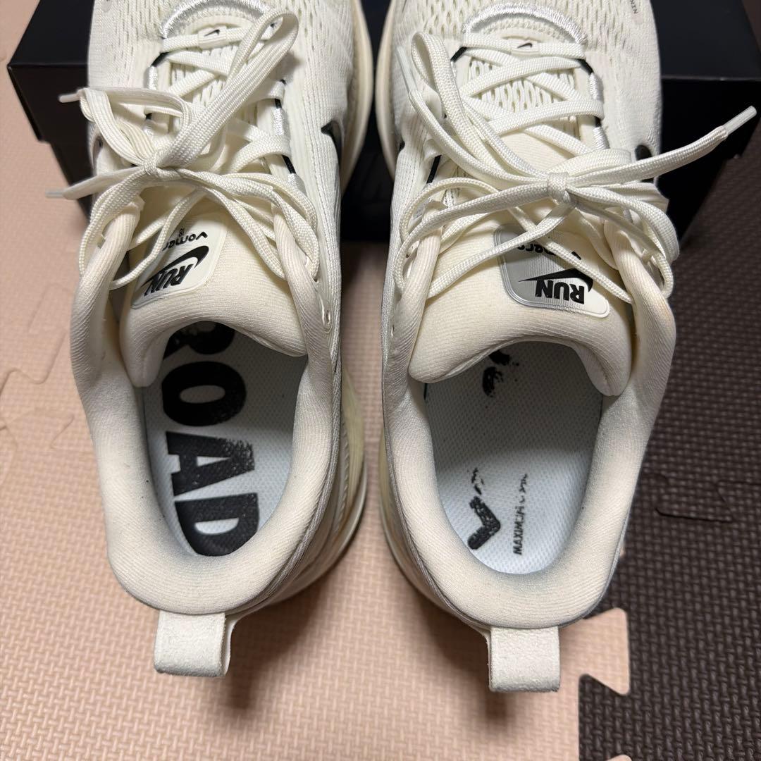 Nike ボメロ18 27cm