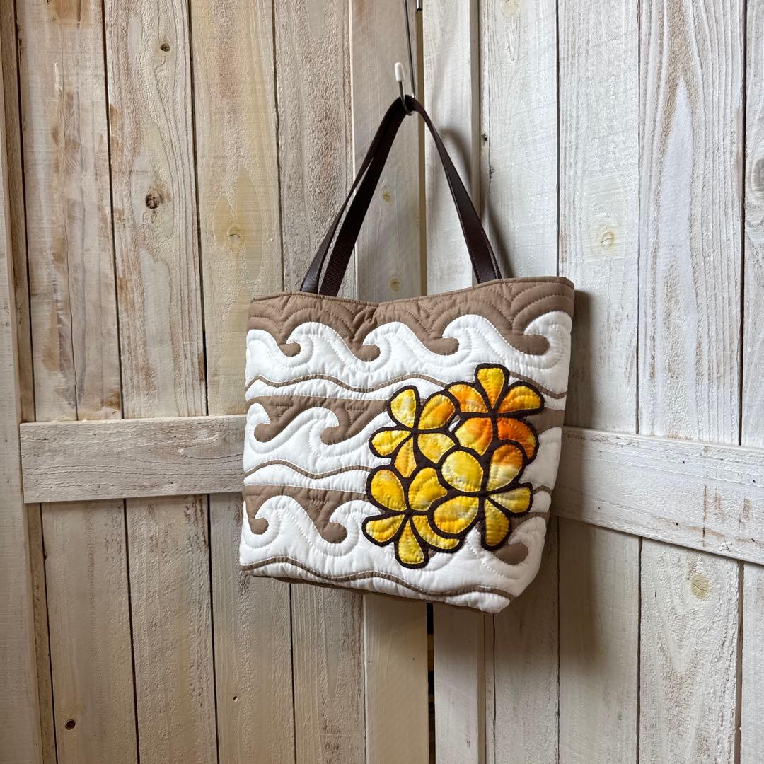 ハワイアンキルト♪ハンドメイドバッグ♪波と海のモチーフ&プルメリア