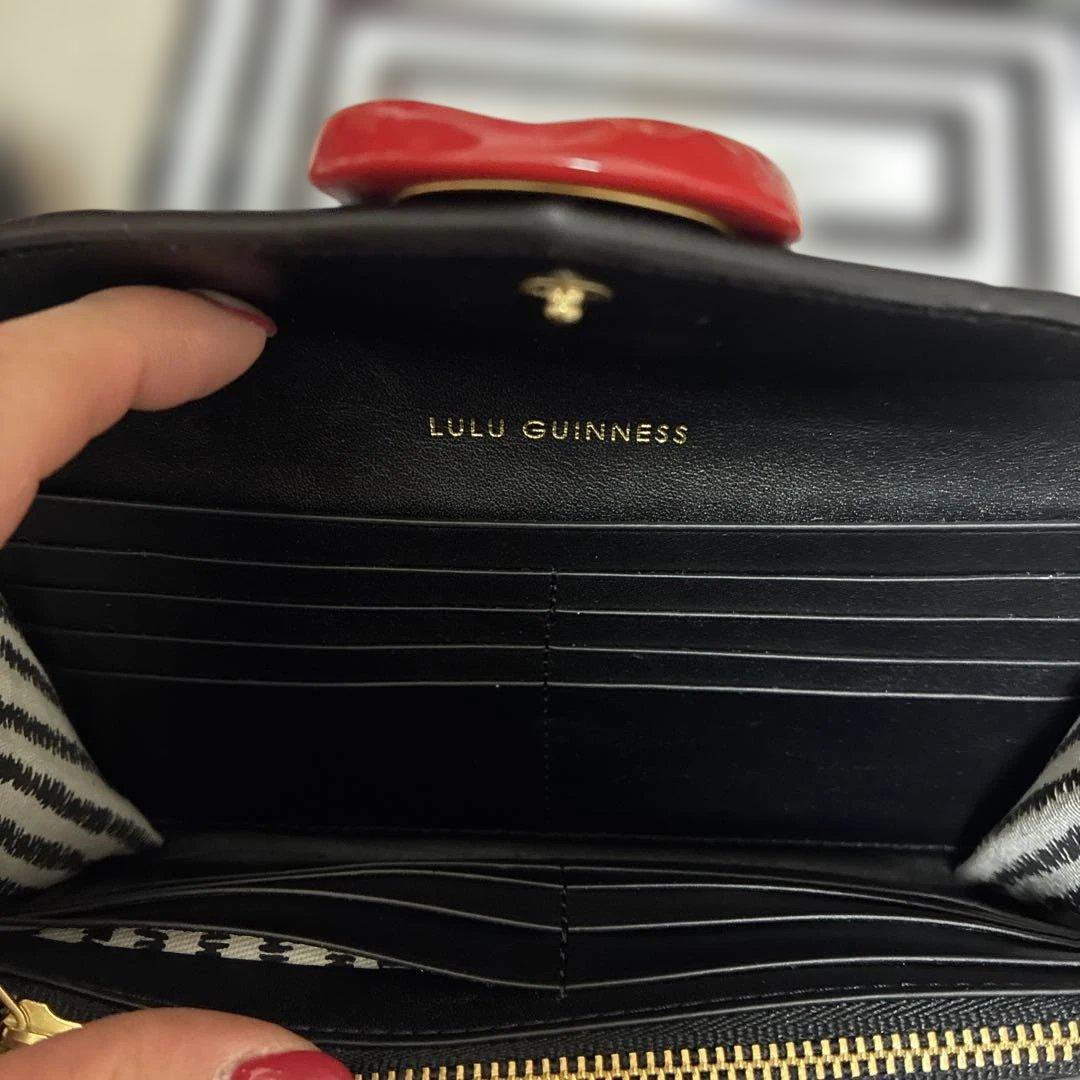 山田あいじ  Lulu Guinness 黒の長財布