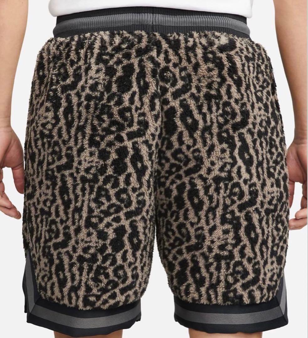 Nike ヒョウ柄 フリースショートパンツ