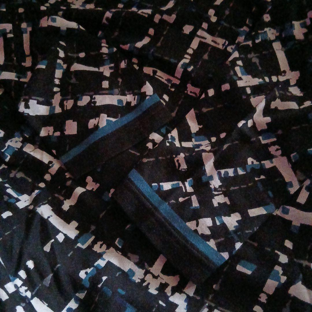 Leilian レリアン　幾何学模様の長袖チュニック　サイズ13プラス　ネイビー