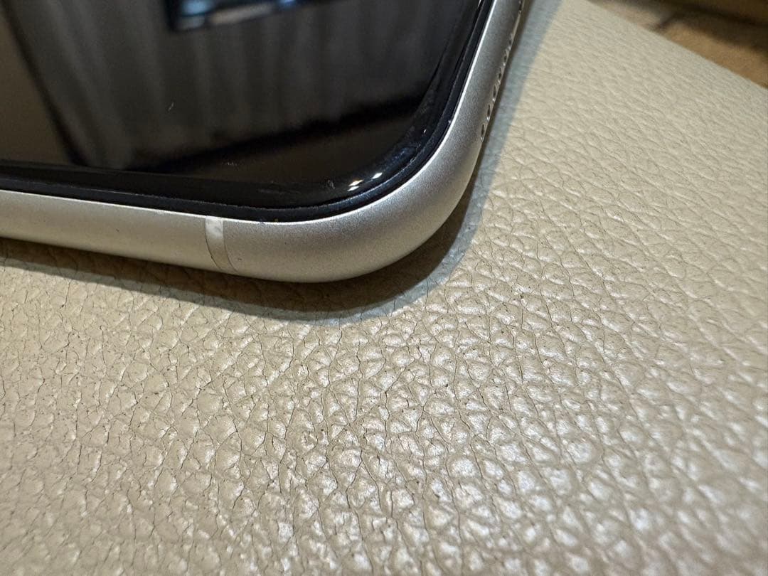 iPhone11 ホワイト 64GB 本体