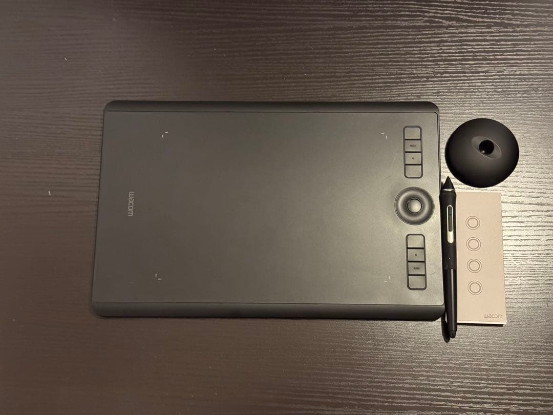 液タブ・ペンタブ Wacom Intuos Pro Medium PTH-660/KO