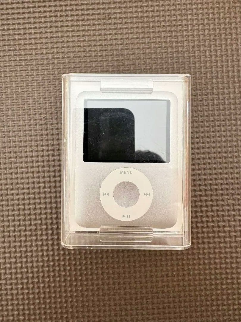 未使用品Apple iPod nano 8GB Silver MA980J/A