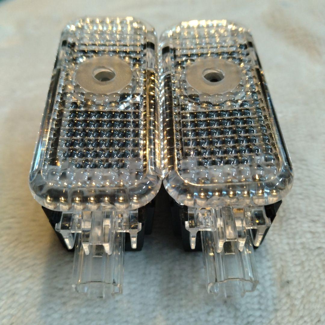 Audi 純正ドアエントリーライト(フォーリングス)