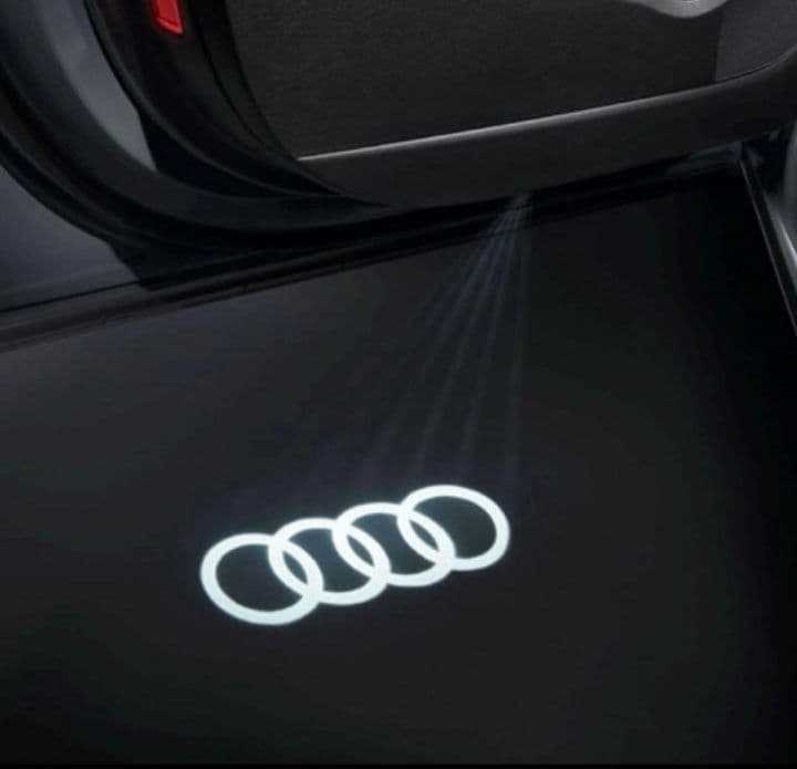 Audi 純正ドアエントリーライト(フォーリングス)