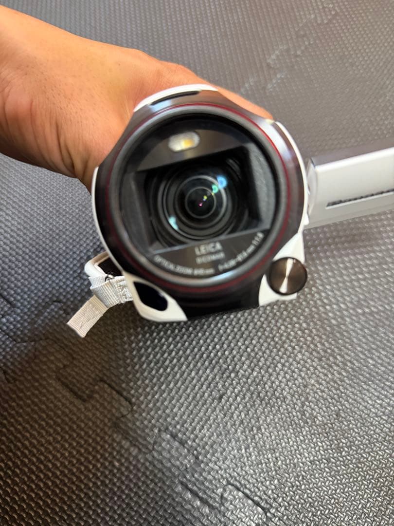 じん【美品】Panasonic HC-VX992M ビデオカメラ
