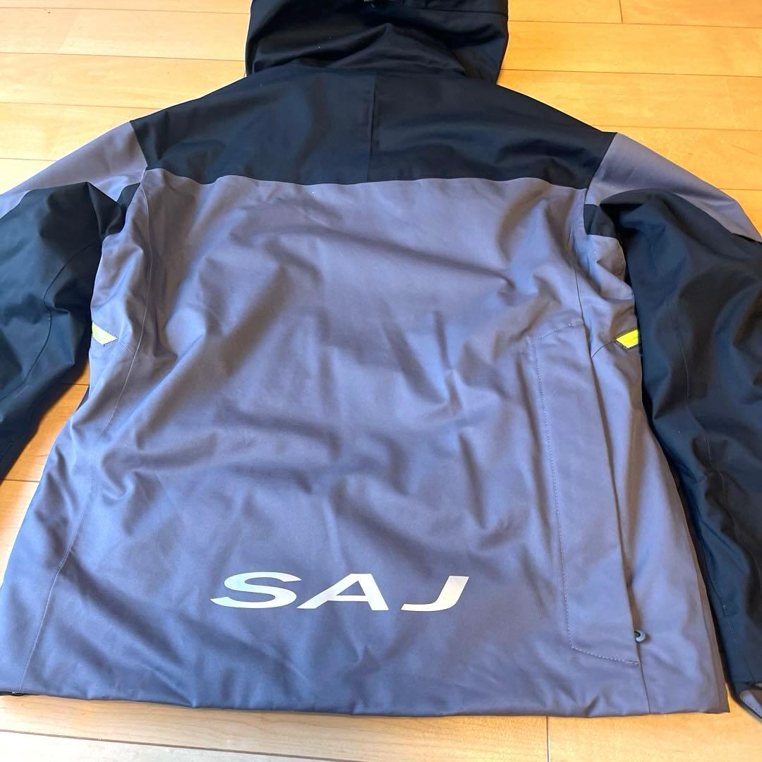 MIZUNO スキーウェアフード付き 上下M 黒✖️グレー　未使用に近いです。