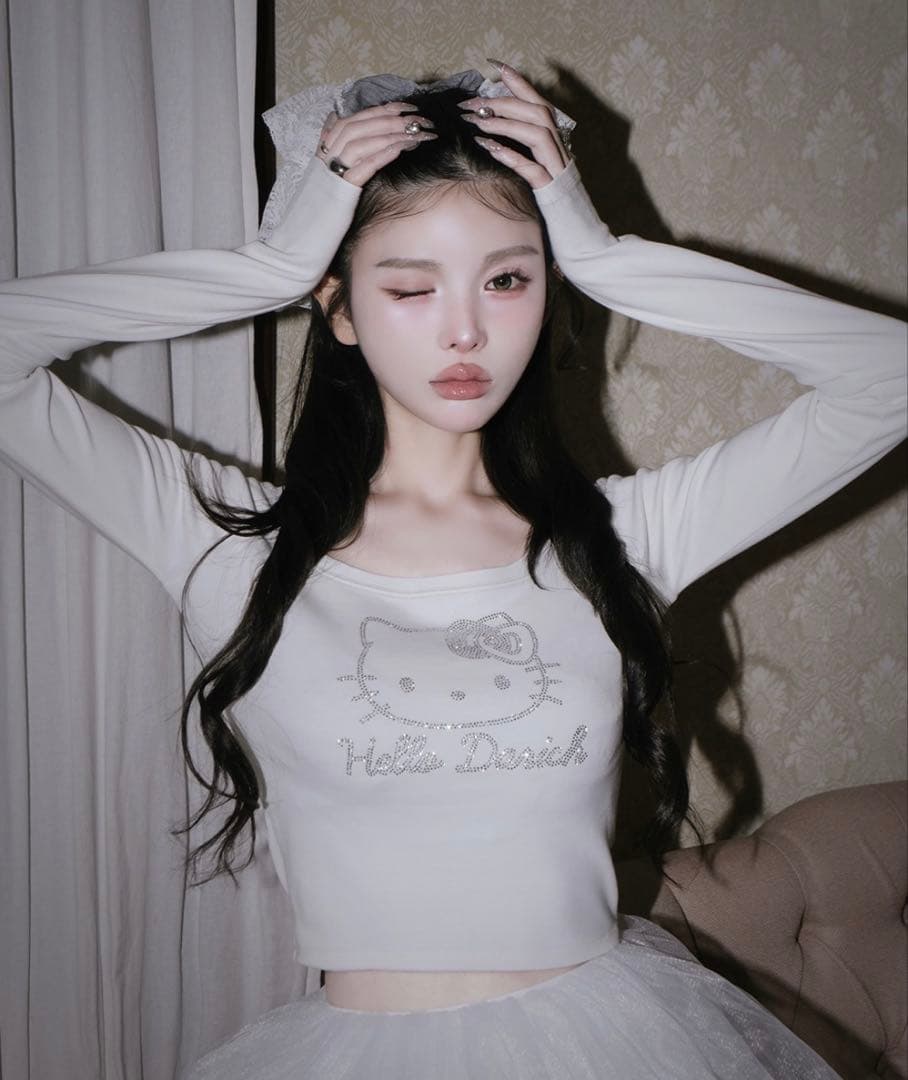 Hello Darich コンパクトロングTシャツ