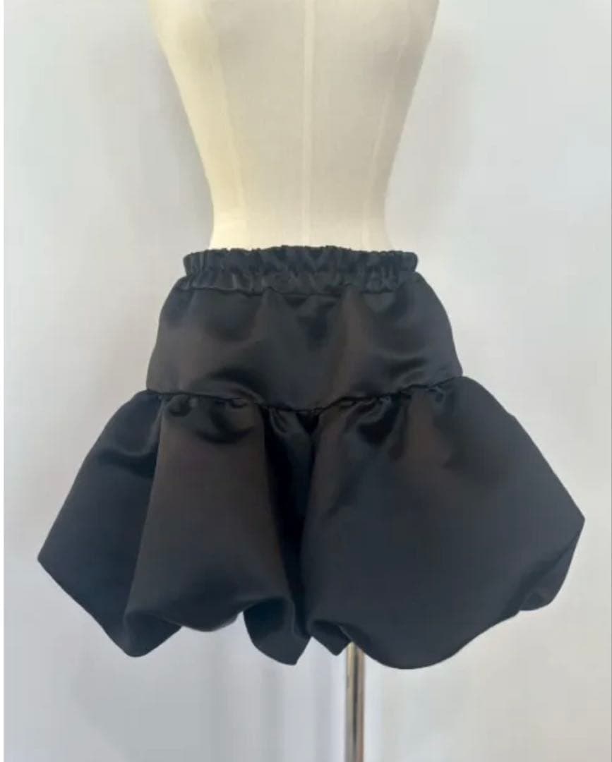 ロージーモンスターPOSY duck balloon short pants