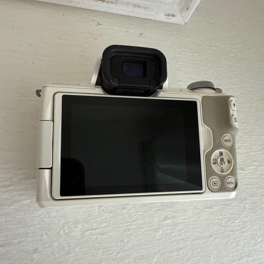 Canon ミラーレス一眼 EOSkissM レンズセット ホワイト