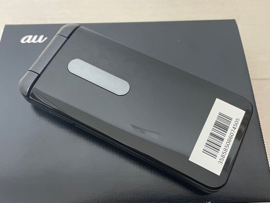 新品未使用 SIMフリー au GRATINA 4G KYF31 ブラック ②