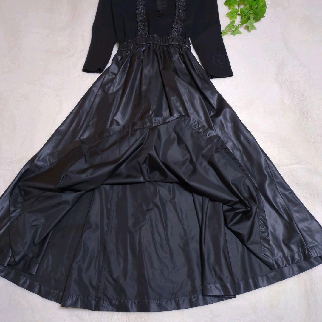 【美品】インゲボルグ　フリル使いフーディワンピース　2025年　現行モデル　9