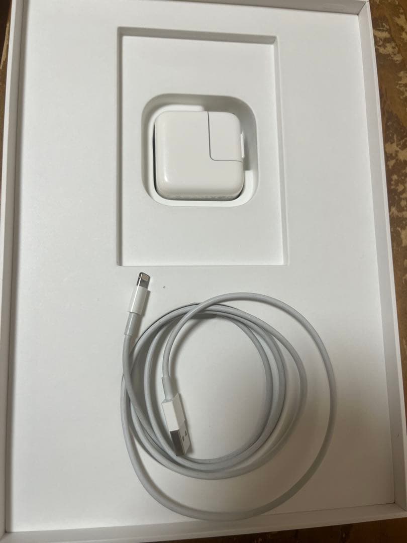 Apple iPad 第7世代　ペンシル付き