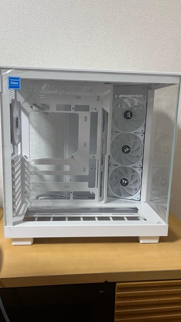 Thermaltake View380 XL TG ARGB開封確認のみ