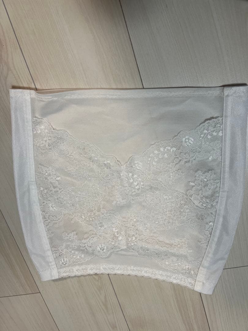 ホワイト ブライダルインナー C70、キレイウォーカーM