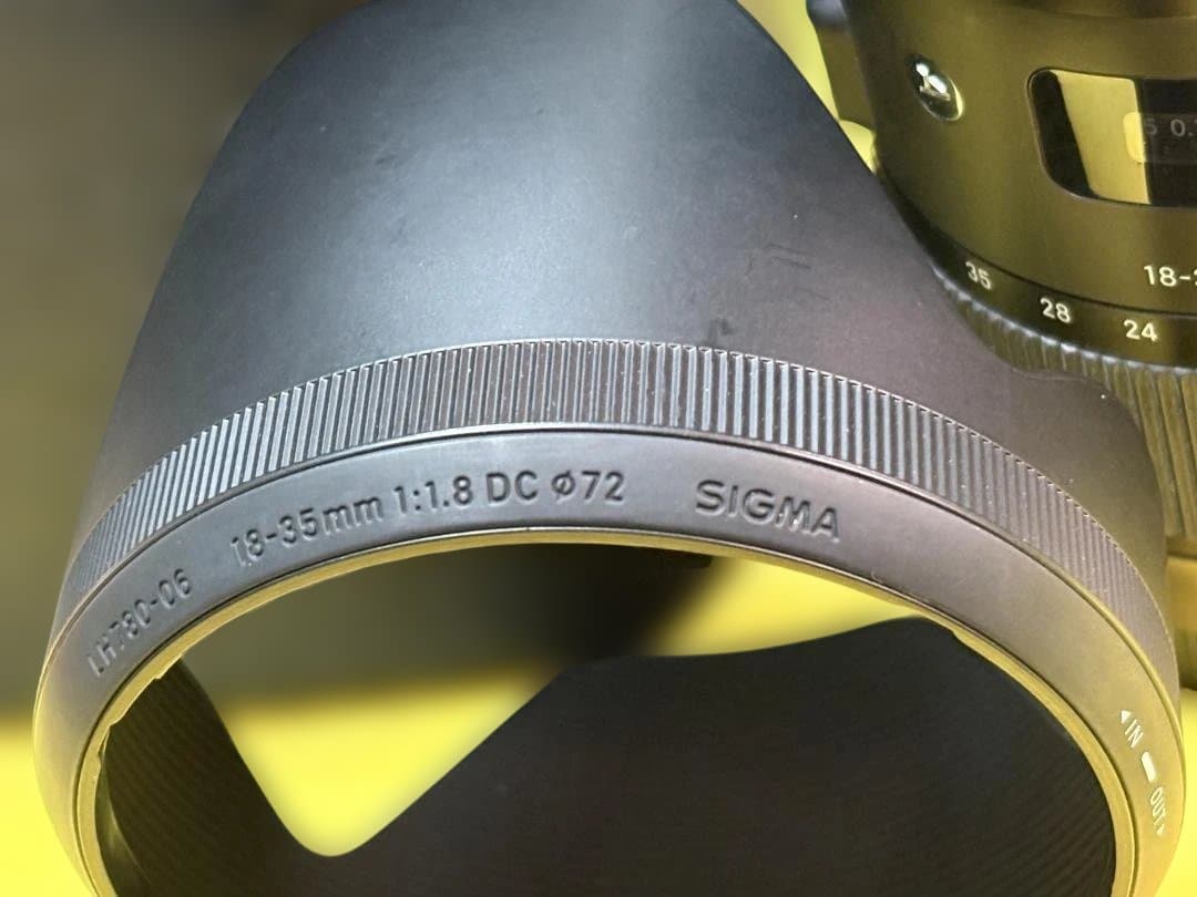 SIGMA 18-35mm F1.8 DC HSM Art（キヤノンEF用）