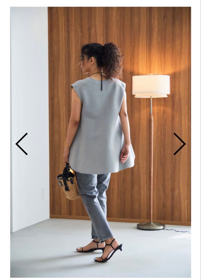 オアーノ　ニットジレ　グレーL OWAUNO 2025 一回着用