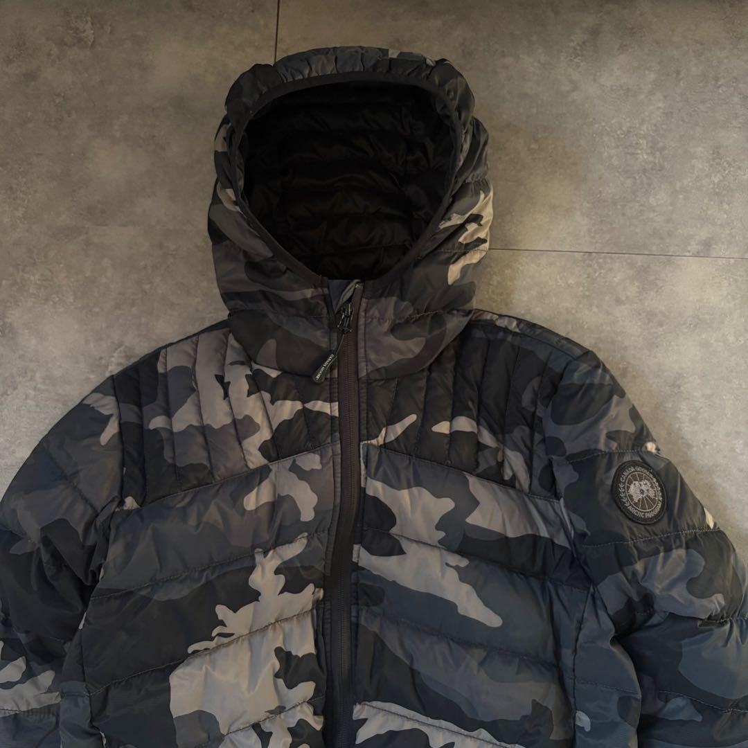 【超希少モデル❗️】カナダグース　ブラックロゴ　ダウンジャケット　カモ柄　迷彩　S